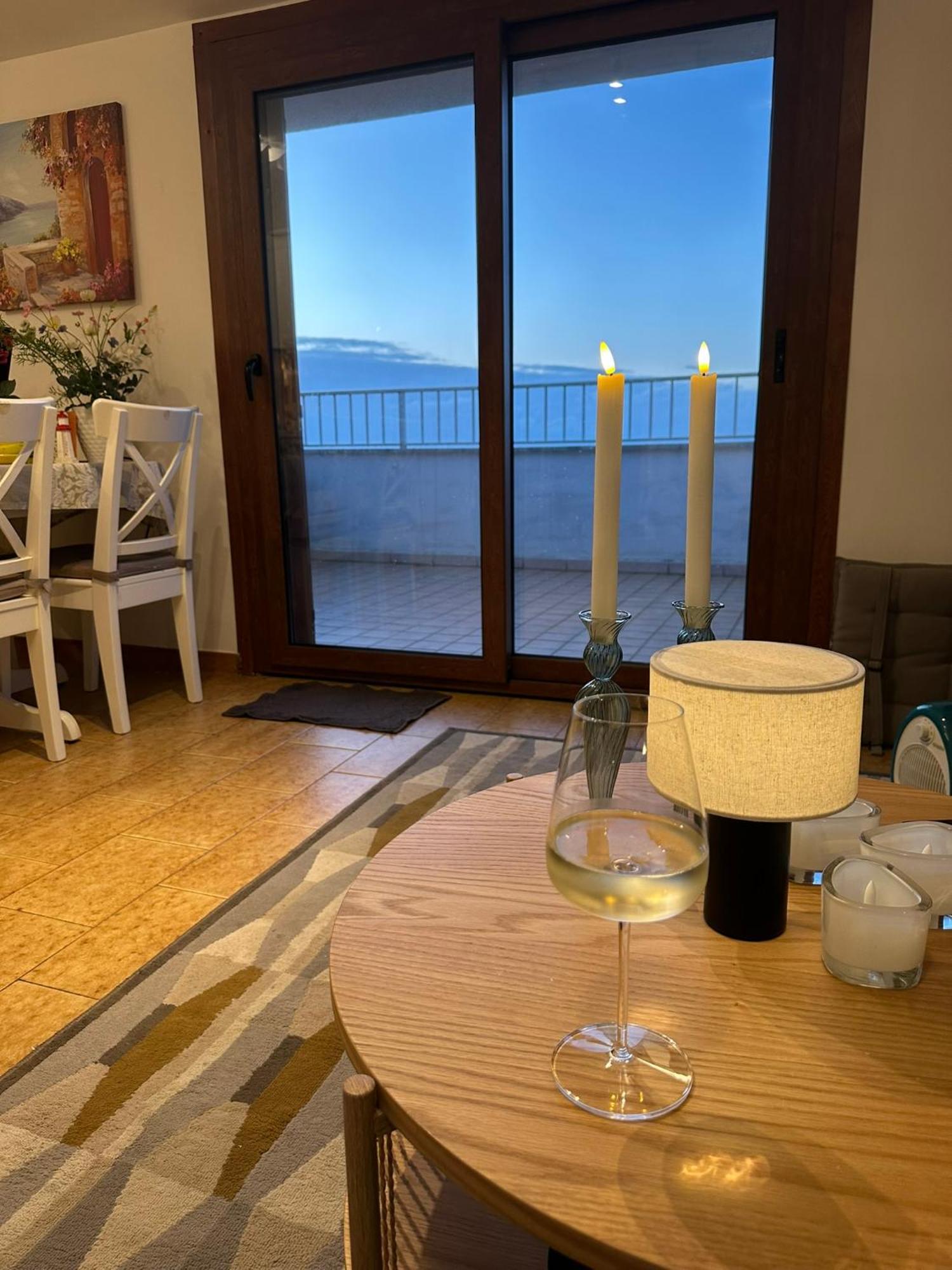 Apartment With Sea View Тропея Экстерьер фото