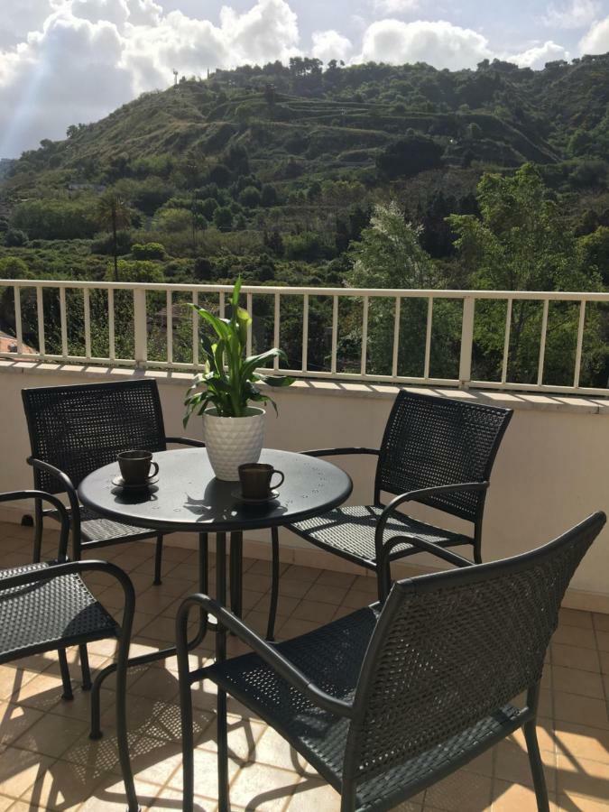 Apartment With Sea View Тропея Экстерьер фото