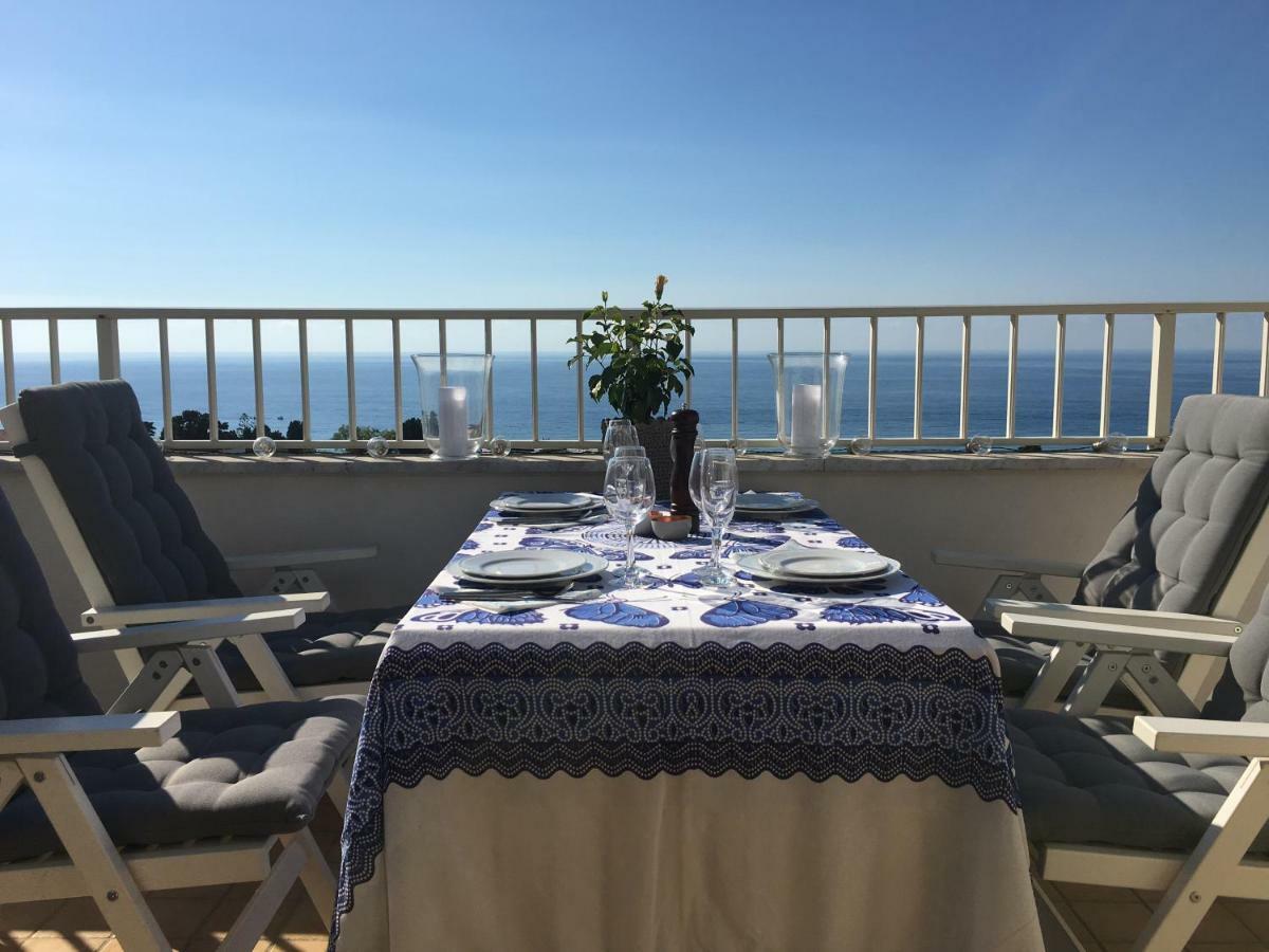 Apartment With Sea View Тропея Экстерьер фото