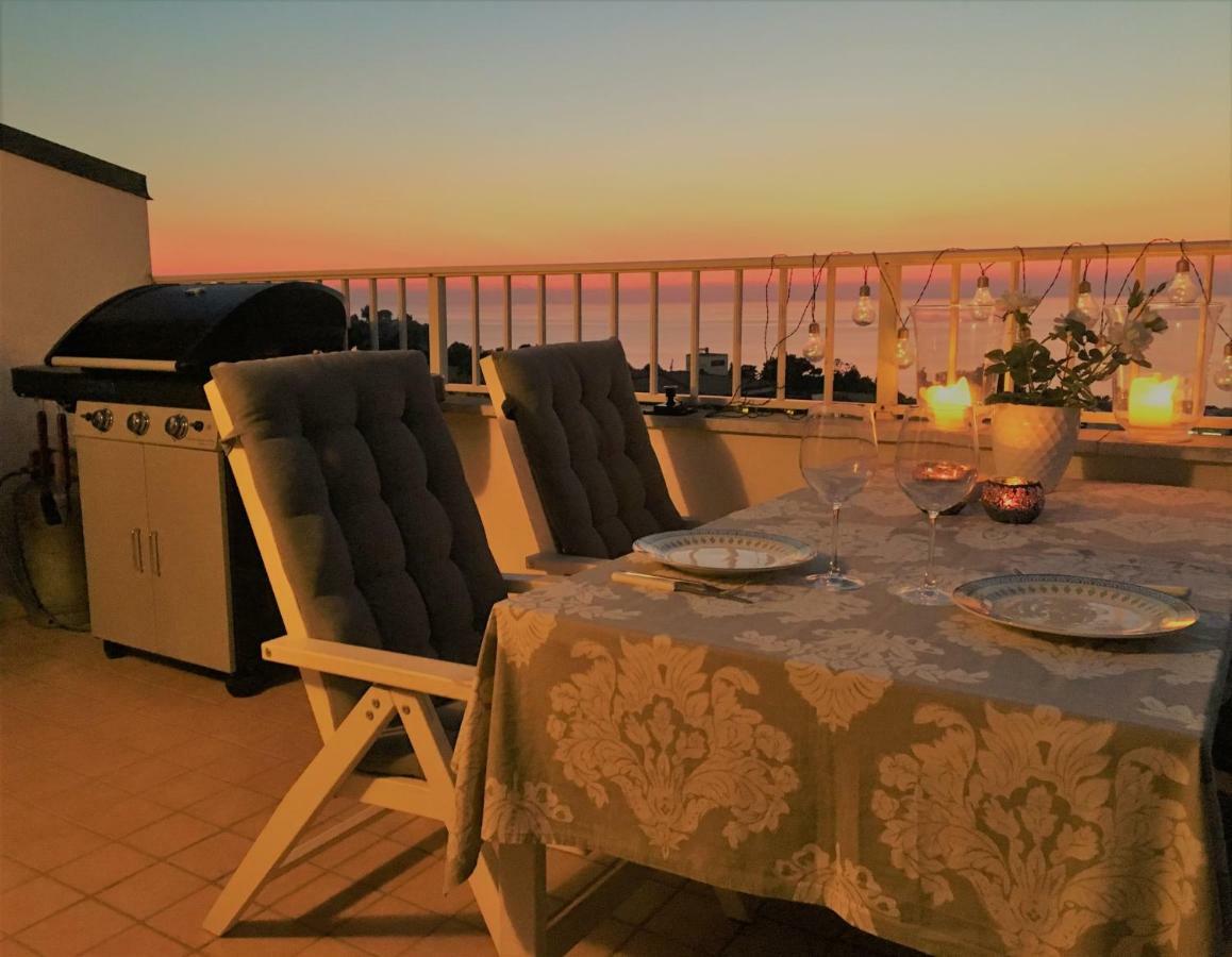 Apartment With Sea View Тропея Экстерьер фото